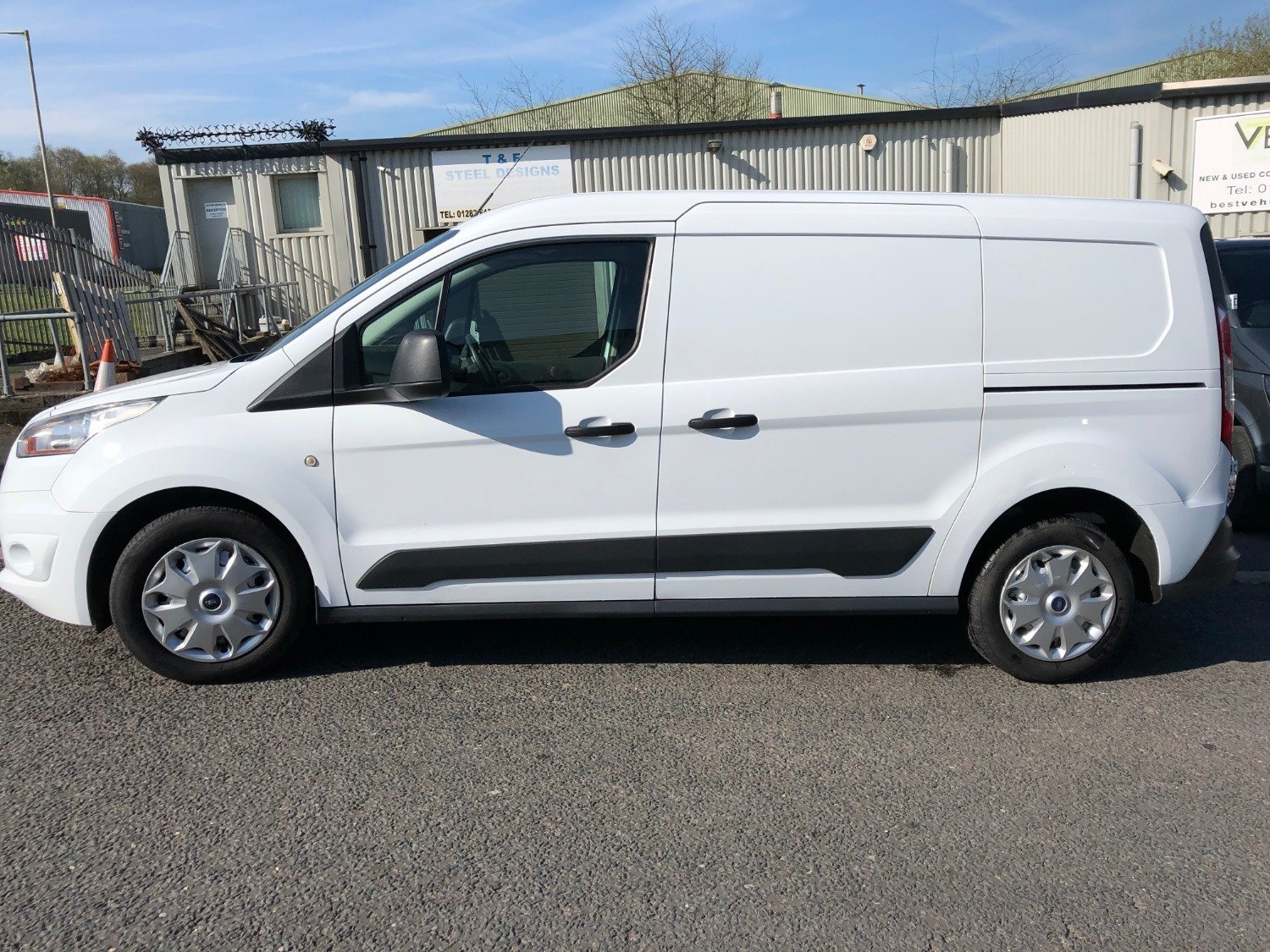 Used FORD TRANSIT CONNECT in Nelson, Lancashire Vertex