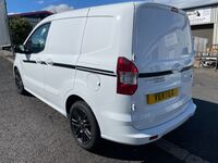 FORD TRANSIT COURIER