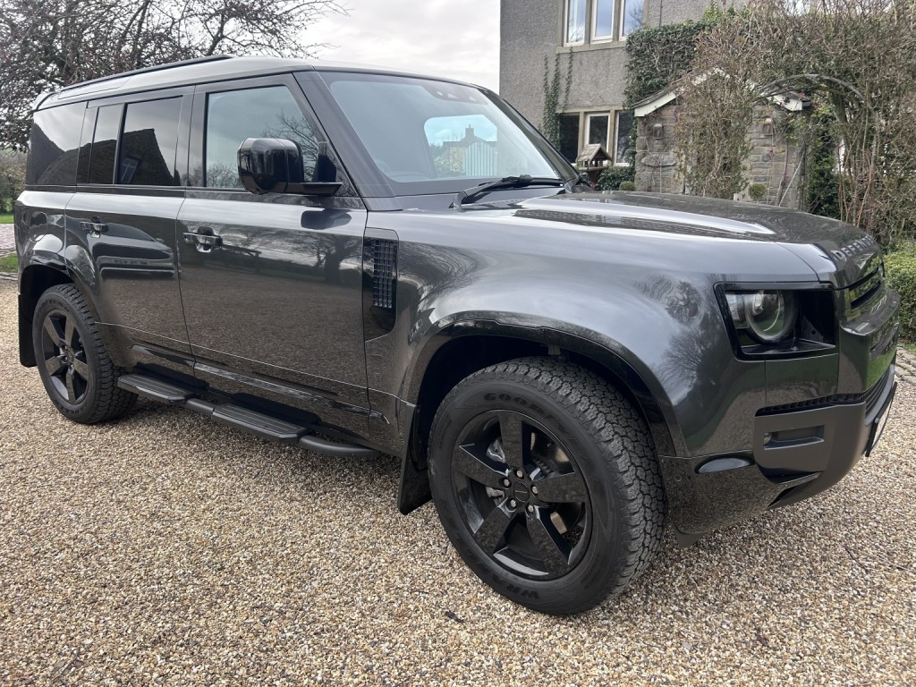 2025 Land Rover Defender 110
